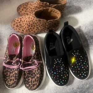 Art Class Black and Leopard Kids Sneakers Set